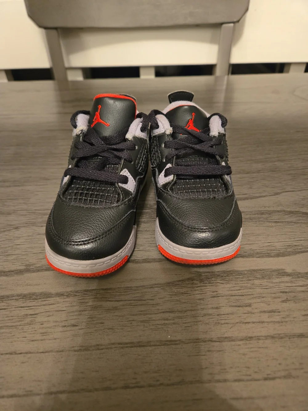 Nike leather top red